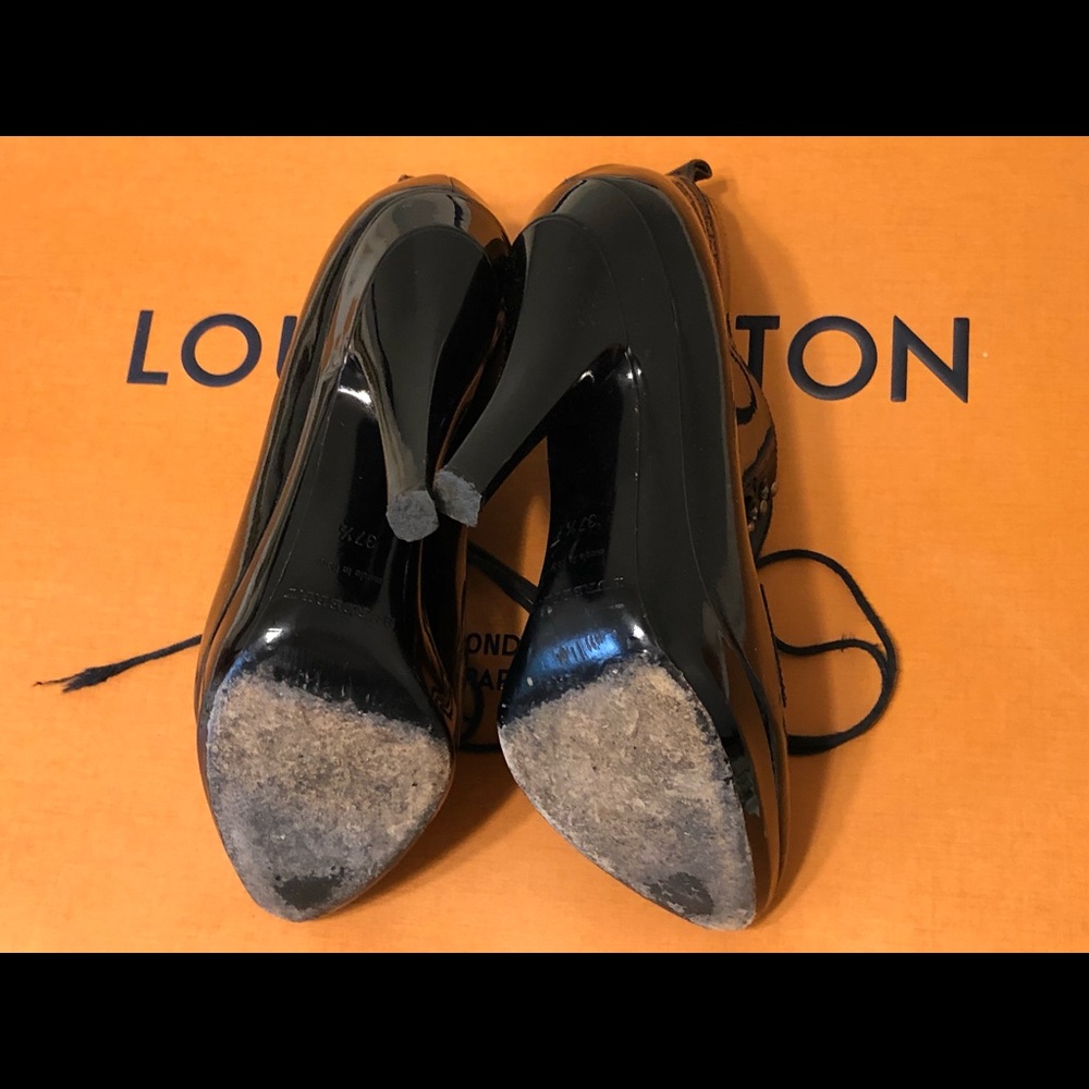 Authentic Black Patent Leather Burberry Booties - Picture 4 of 8